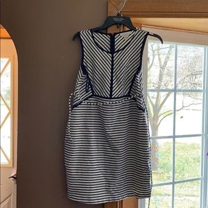 maternity dress zipper in back